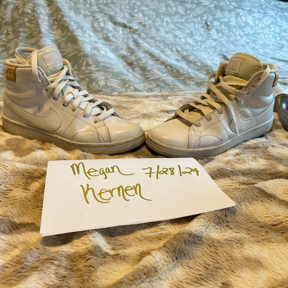 Nike high tops sz 9